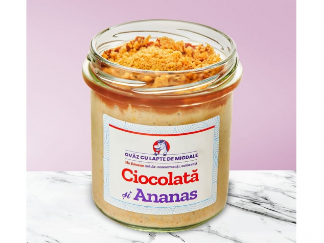 Ovăz cu ciocolată, ananas și crumble
