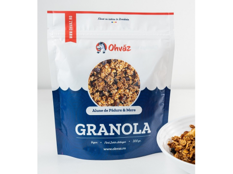 Granola cu Alune de Padure și Mere