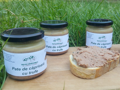 Pate de căprioară cu trufe - Delicii Vânătorești