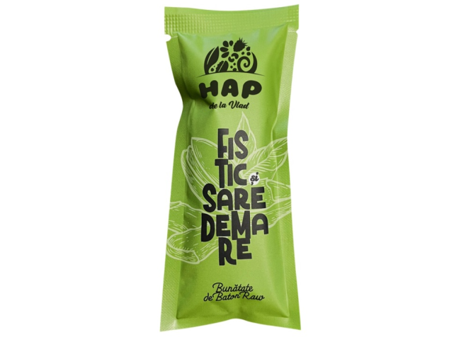Baton raw vegan cu fistic și sare de mare - Tata Vlad