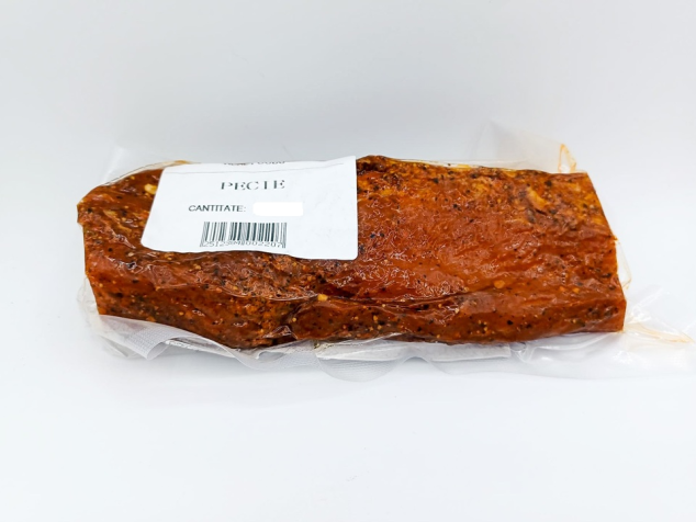 Pecie crud afumată picantă - Selecţie